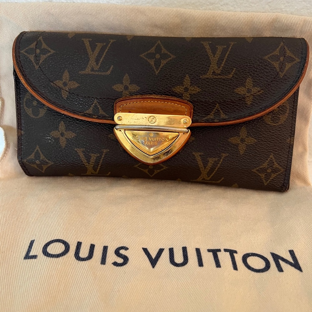 Louis Vuitton full sized billfold wallet